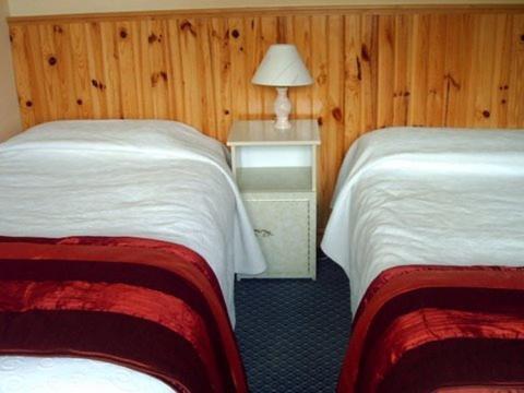 Decourcey'S Hazelbrook Farmhouse B&B Cleggan Стая снимка